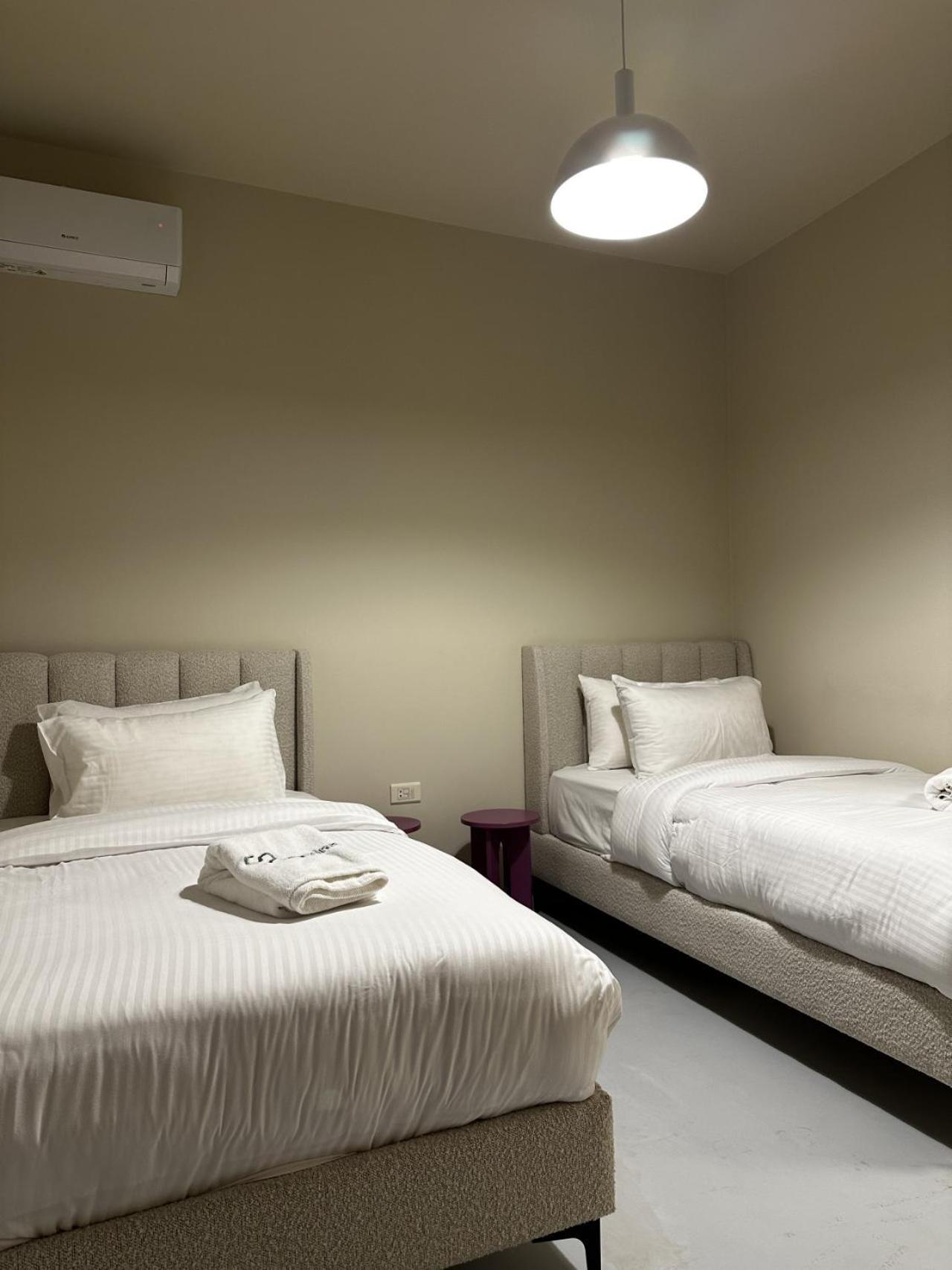 Bond 3br Sin El Fil Apartment